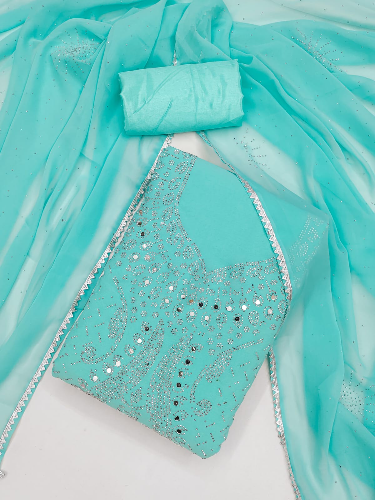 Ensemble with Swarovski Diamond Work ✨
