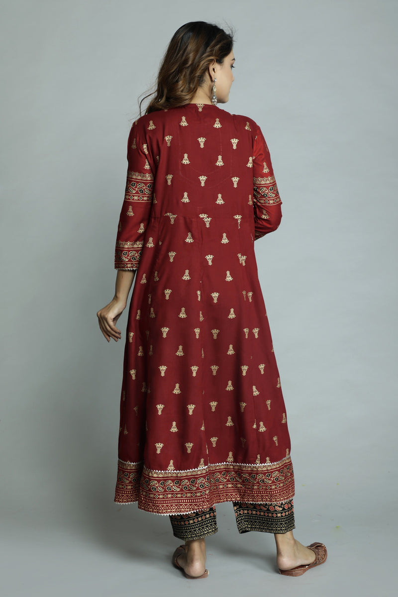 Women V.R Kurta Pant Dupatta Set