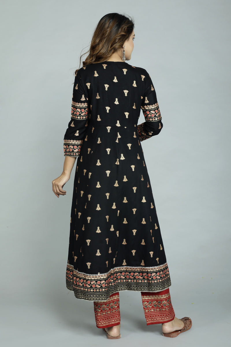 Women V.R Kurta Pant Dupatta Set