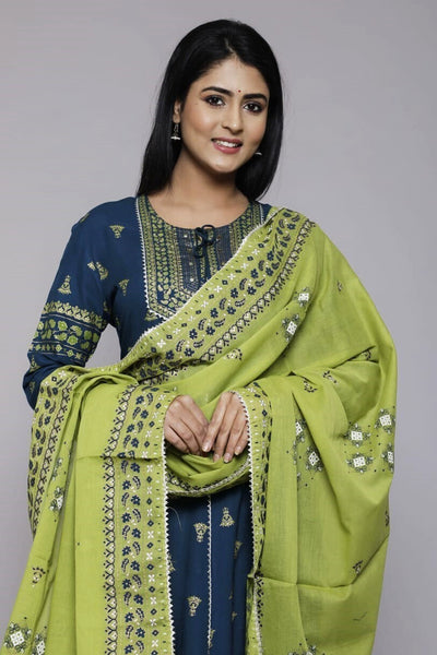 Women Viscose Rayon Kurta Pant Dupatta Set