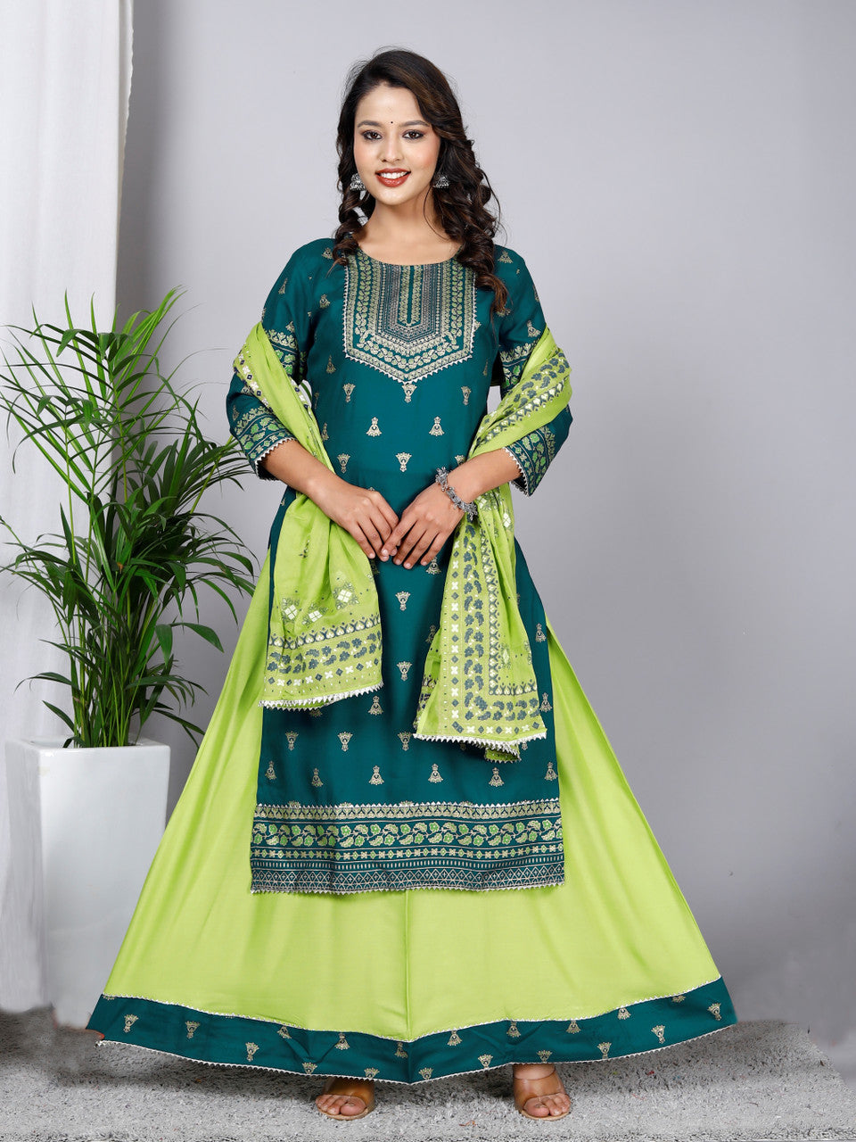 Women Viscose Rayon Kurta Skirt Dupatta Set
