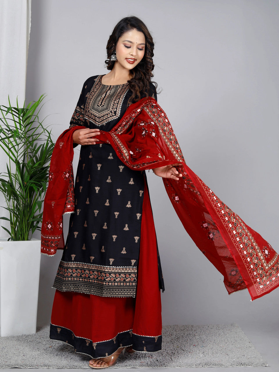 Women Viscose Rayon Kurta Skirt Dupatta Set