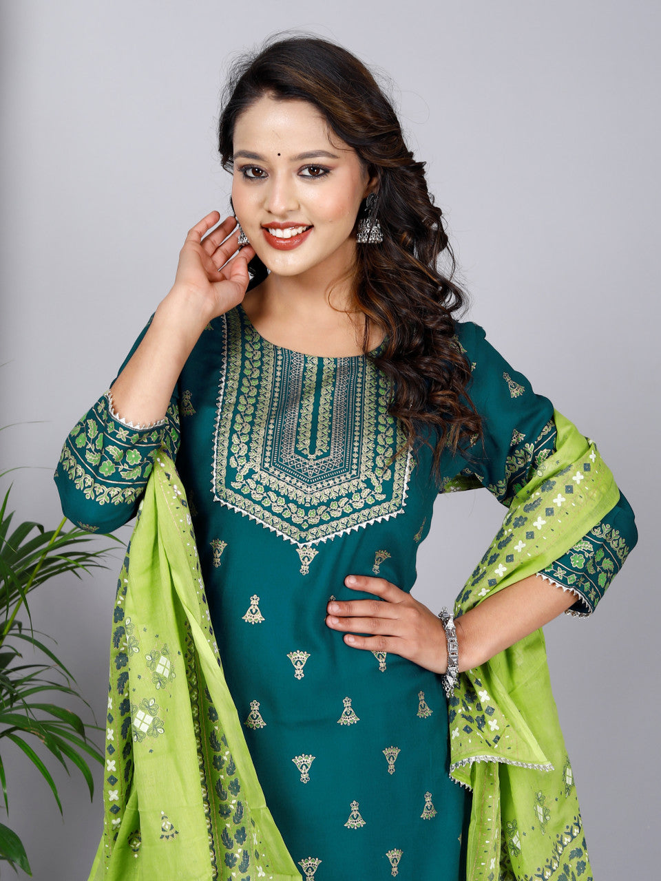 Women Viscose Rayon Kurta Skirt Dupatta Set