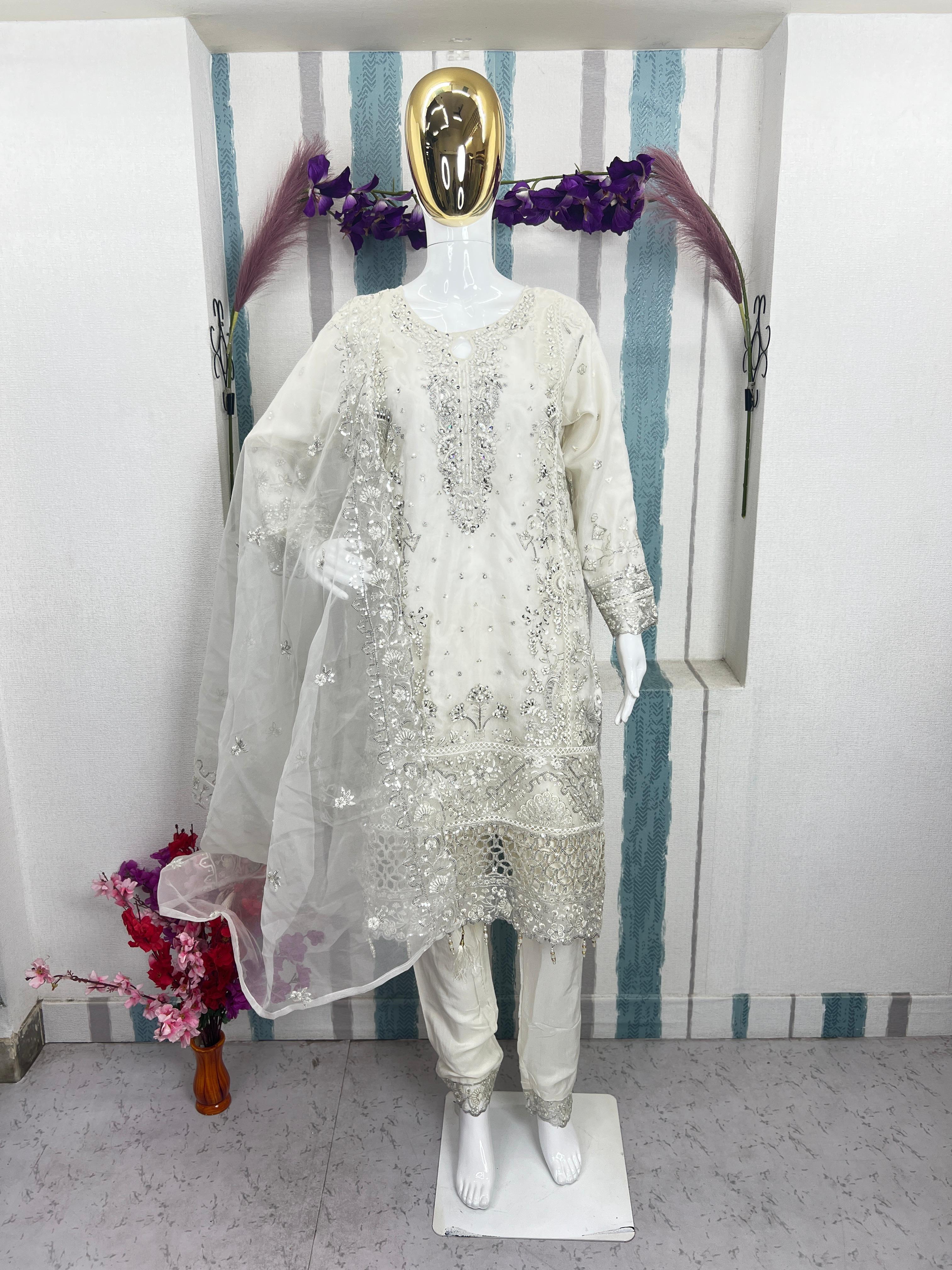 🧵 Premium Pakistani-Style Readymade Organza Kurti Set