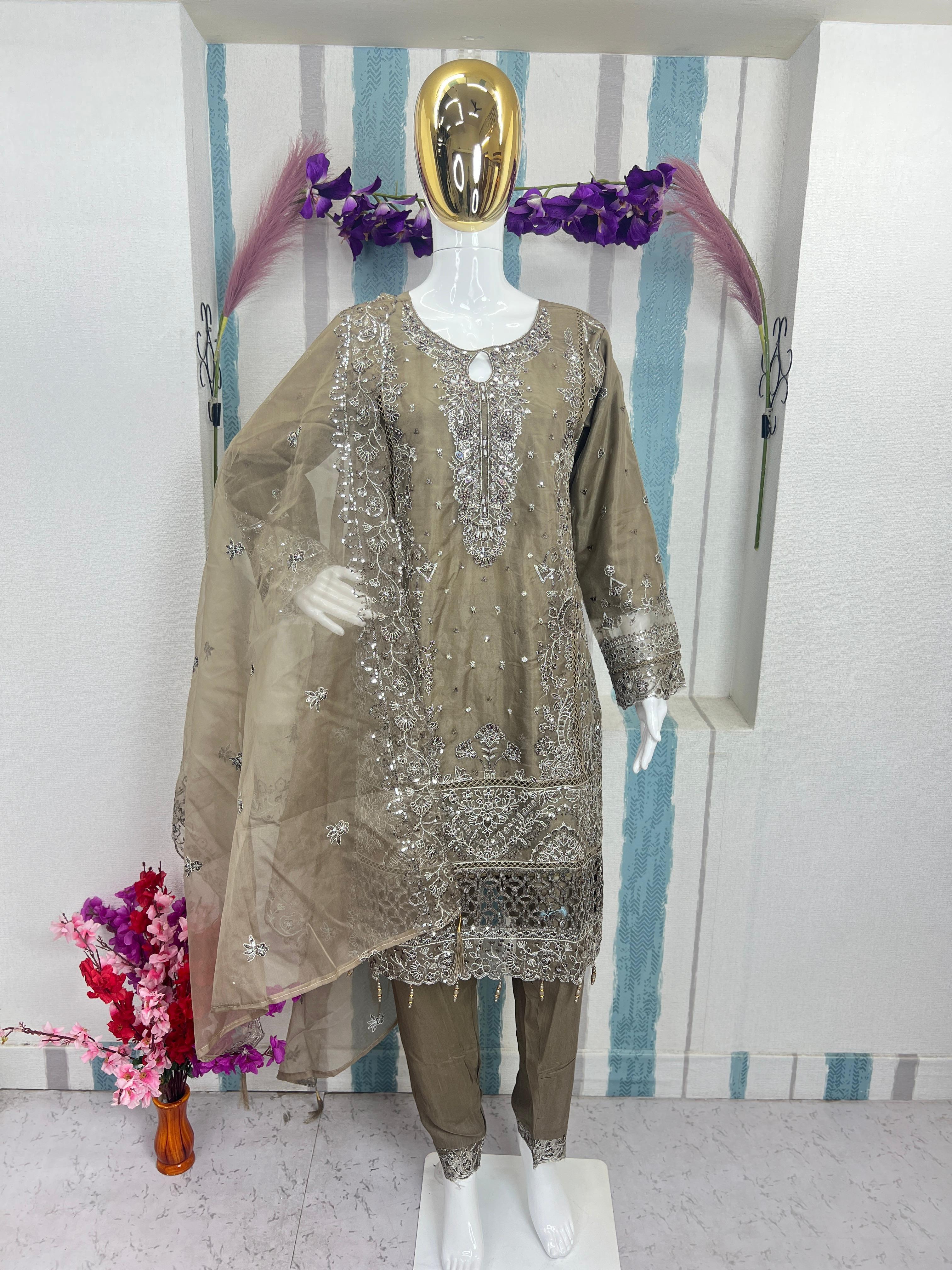 🧵 Premium Pakistani-Style Readymade Organza Kurti Set