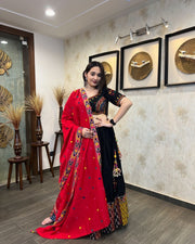 Vibrant Navaratri Special Lehenga Choli Set – Celebrate in Style! ✨ (AL)