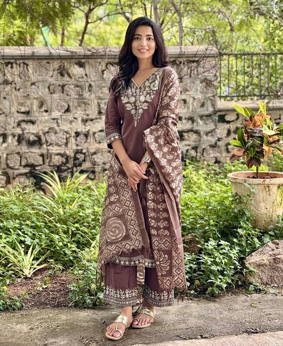 Festive Handloom Embroidery Kurti Set with Banarasi Dupatta – KF