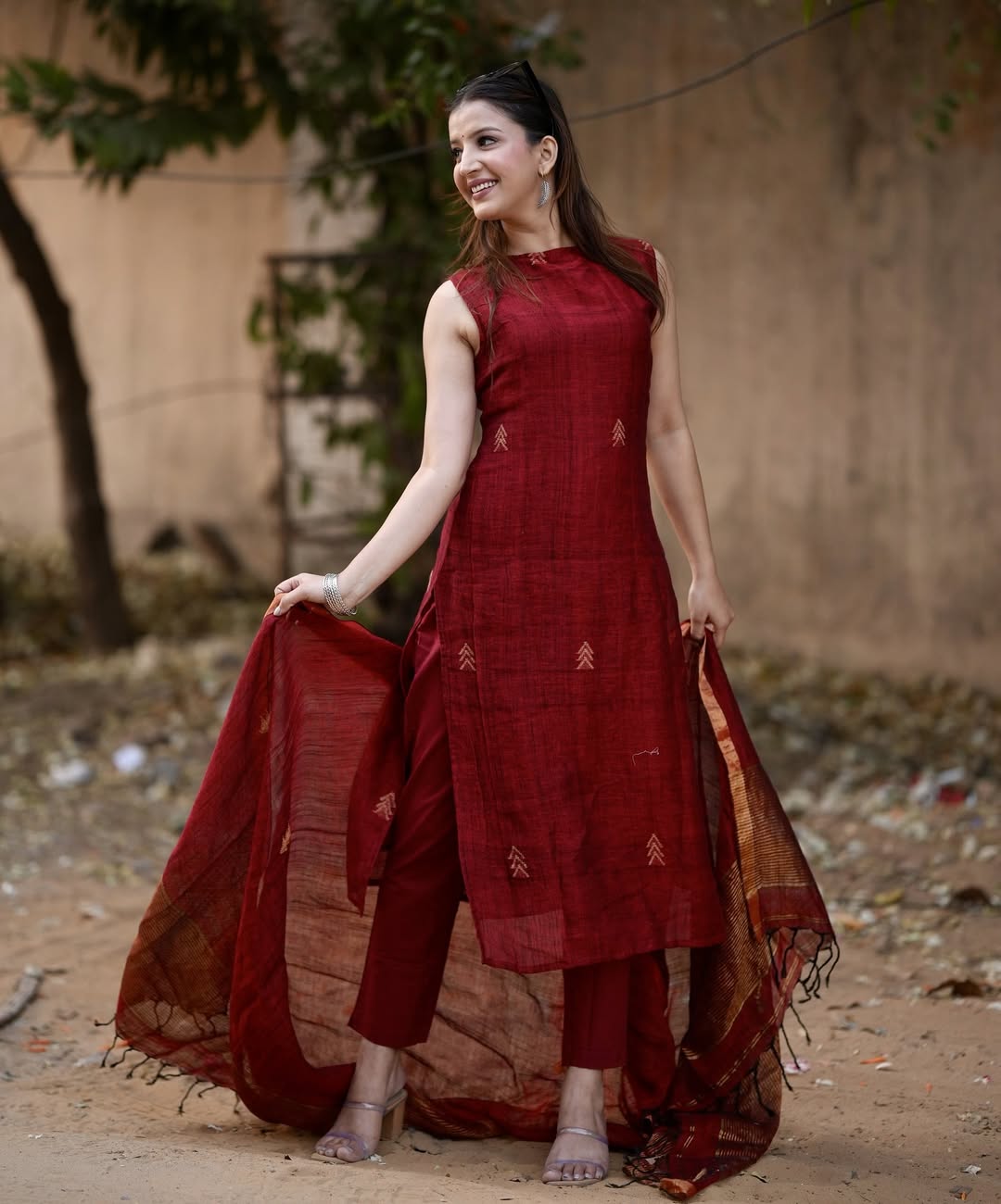 KURTI WITH LINEN DUPATTA EXCLUSIVE STYLE KF