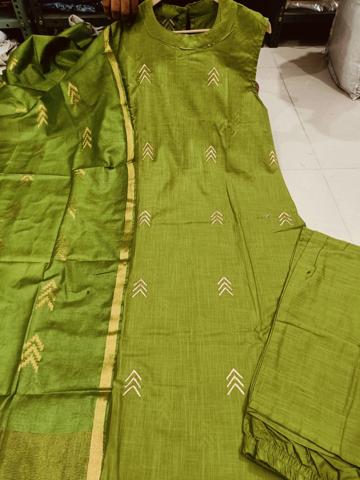 KURTI WITH LINEN DUPATTA SET KF