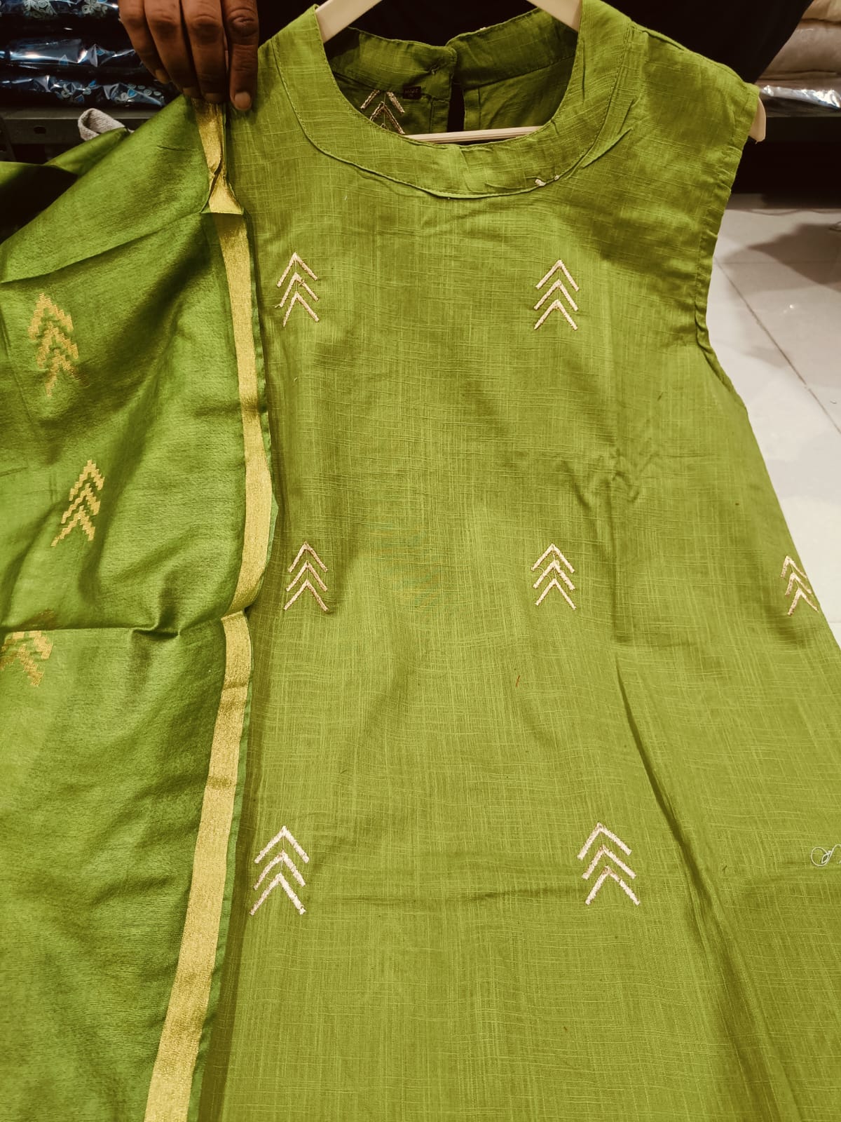 KURTI WITH LINEN DUPATTA SET KF