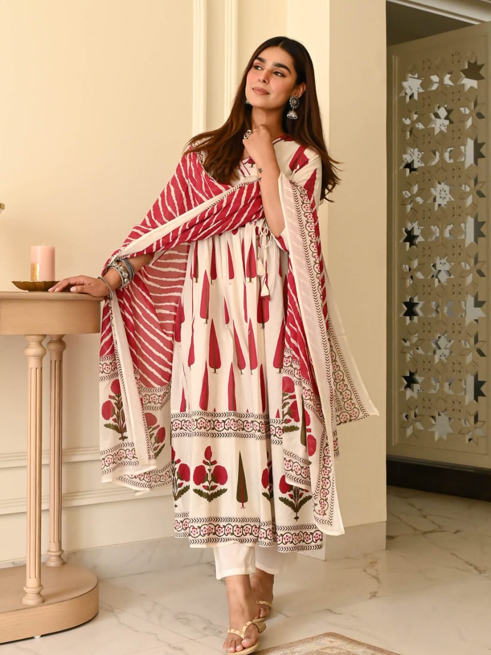 EMBROIDERY & MALMAL DUPATTA KF