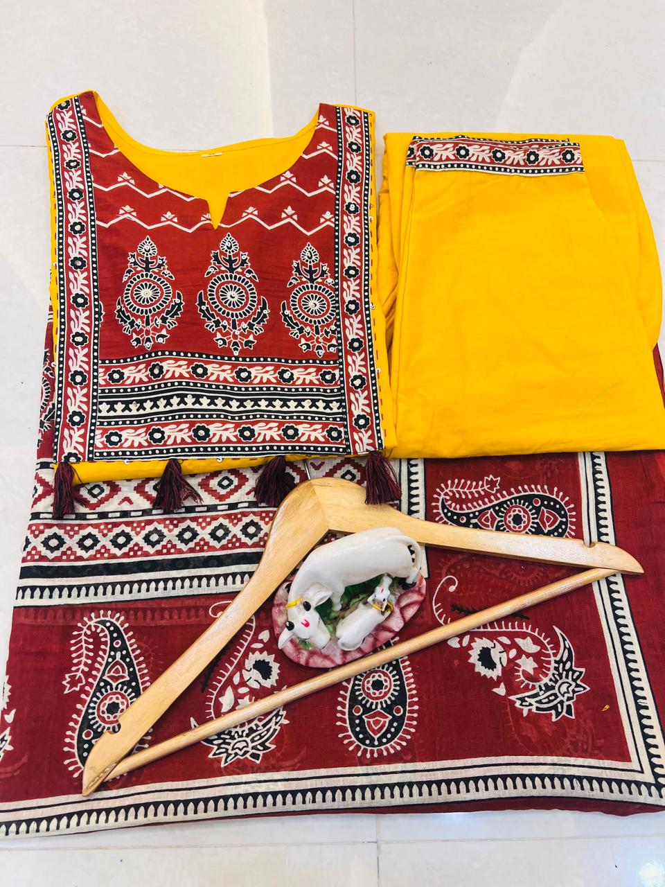 SUIT WITH EMBROIDERY & DUPATTA KF