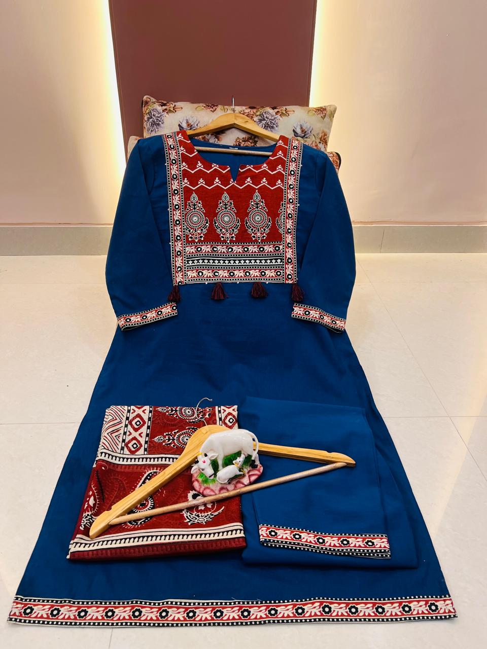 SUIT WITH EMBROIDERY & DUPATTA KF
