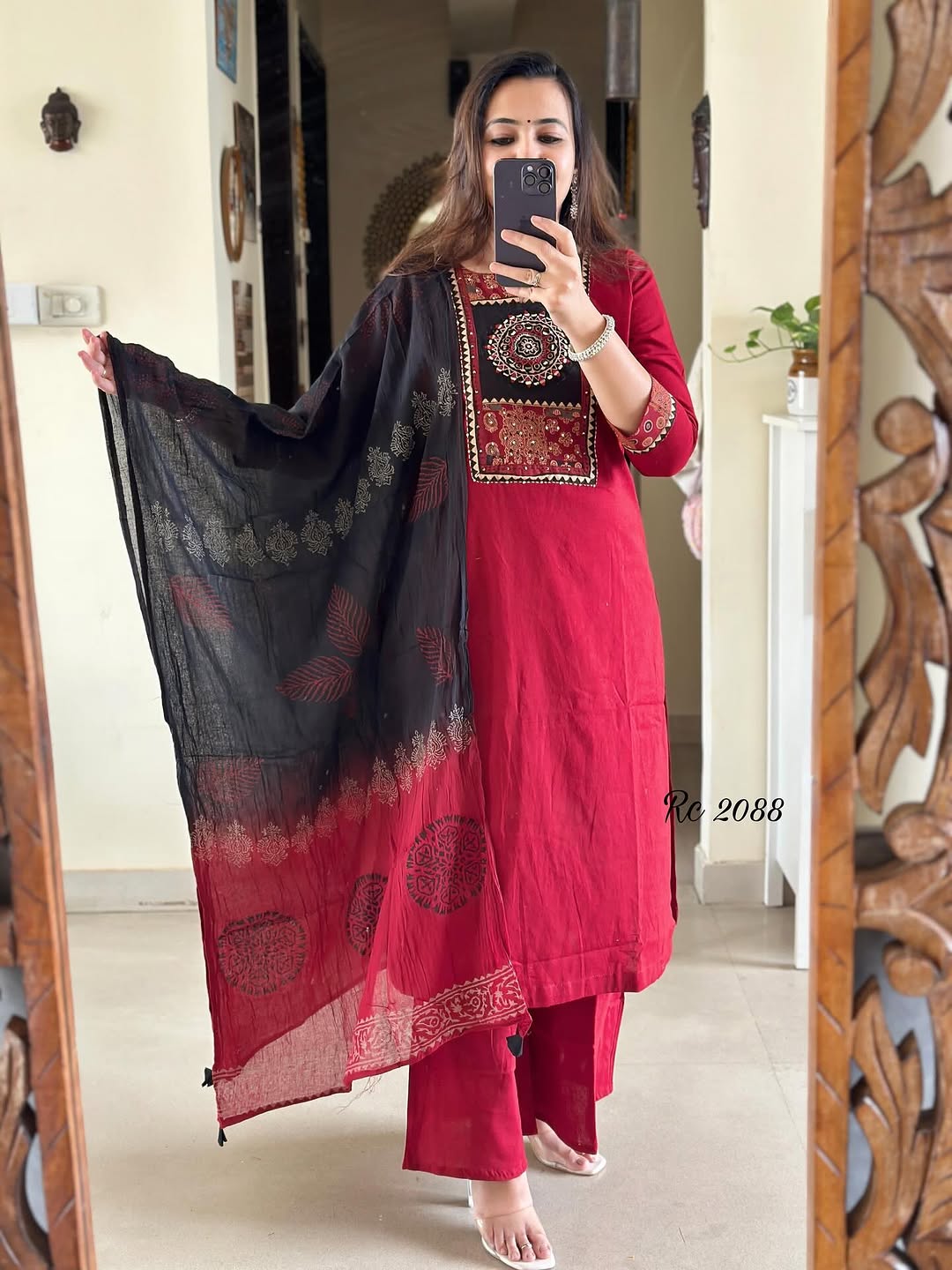 YOKE STRAIGHT KURTI PANT MALMAL DUPATTA ARRIVAL KF