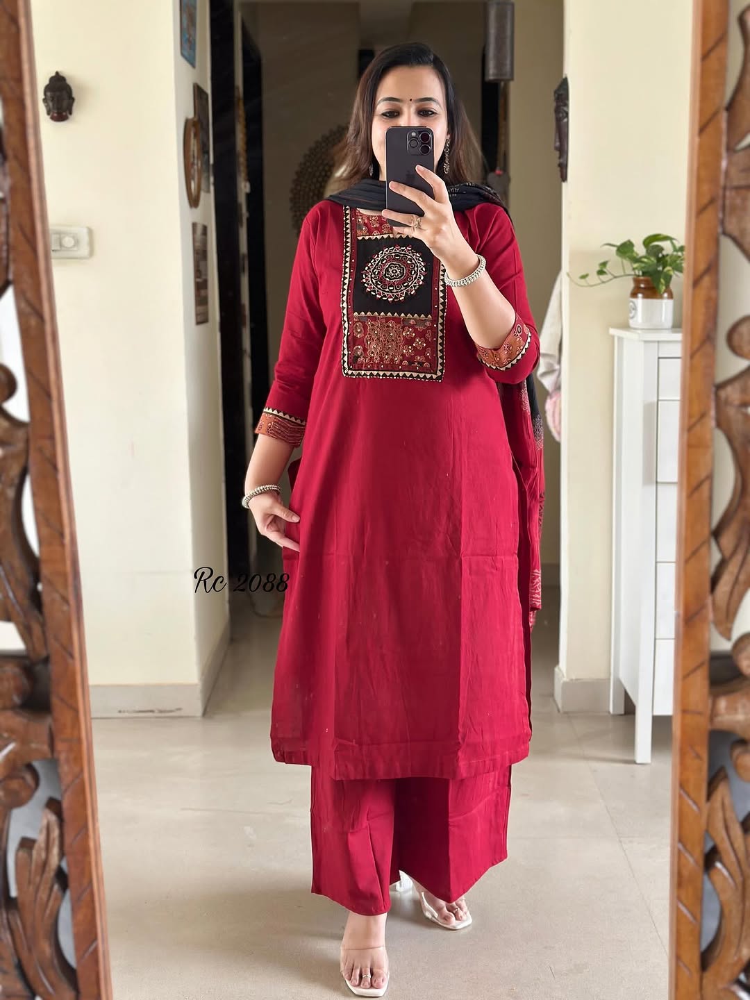 YOKE STRAIGHT KURTI PANT MALMAL DUPATTA ARRIVAL KF
