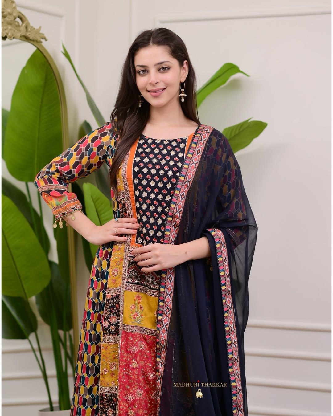 Hand-Embroidered 3-Piece Suit Set – AL ✨