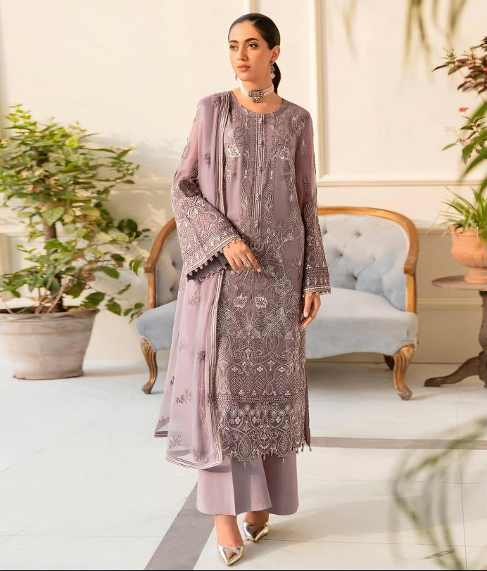 🌸Suit by Laaibah Designer-Semi Stitched