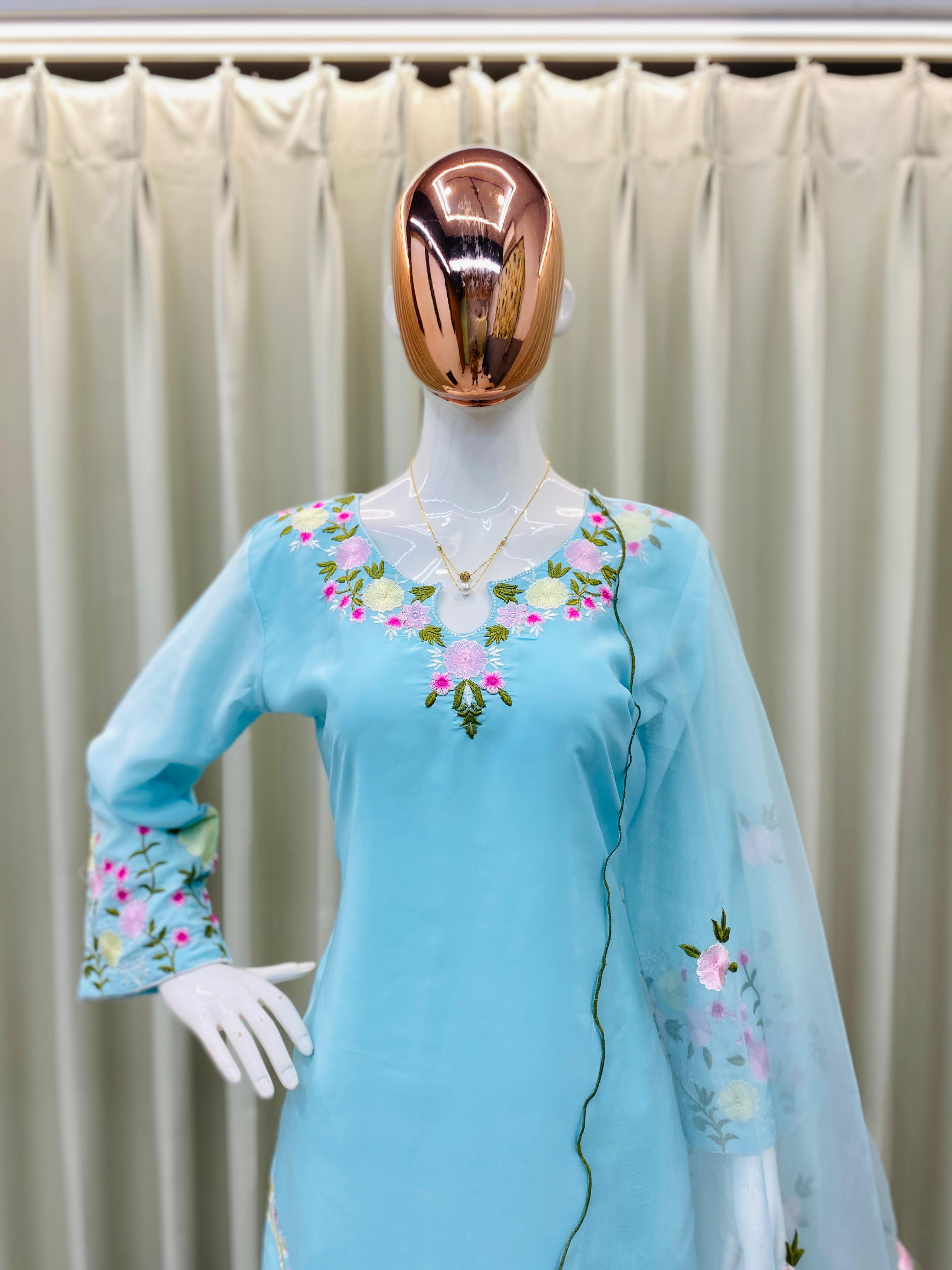 🌟 Designer Farsi Style 3-Piece Salwar Suit in French Crape with Embroidery & Organza Dupatta 🌟