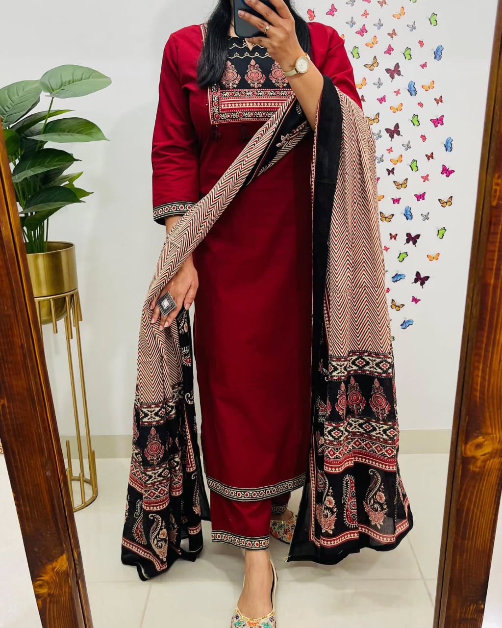 SUIT WITH EMBROIDERY & DUPATTA KF