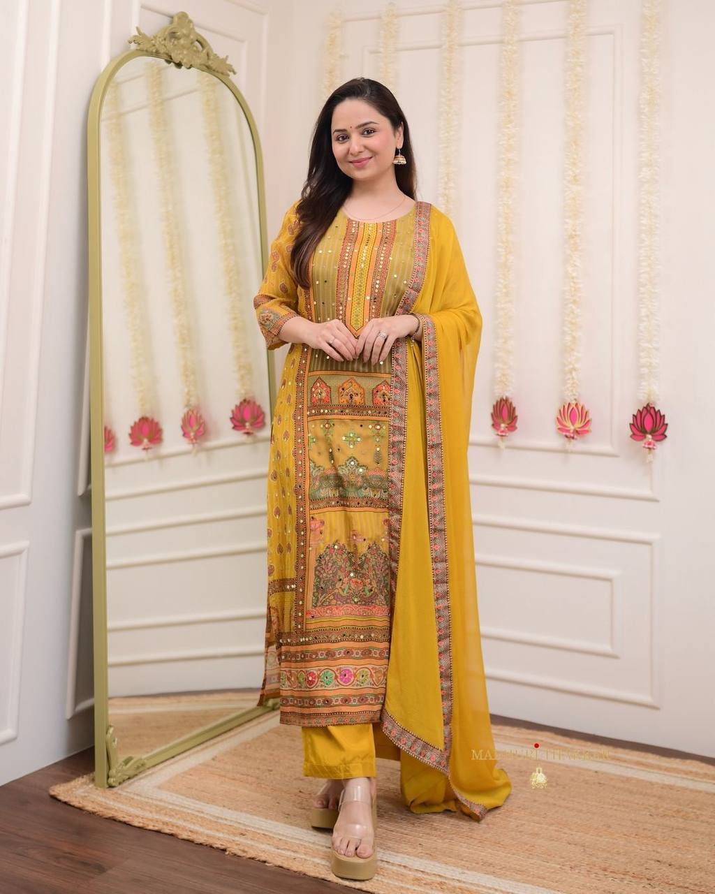 Satin Silk Digital Print Salwar Suit Set – Elegance Meets Tradition! AL