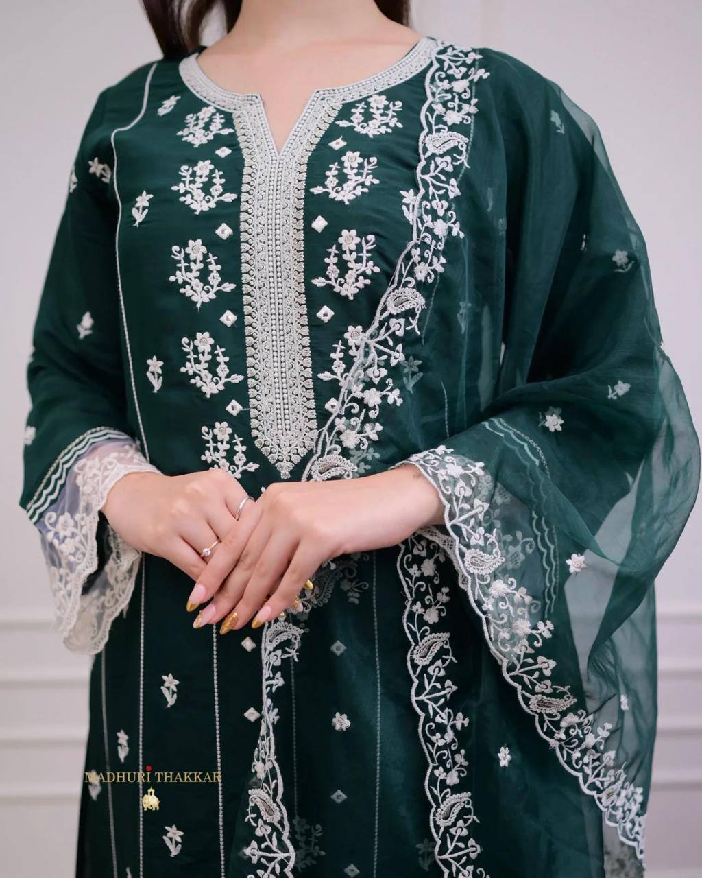 Green Cotton Kurta with White Embroidery – AL