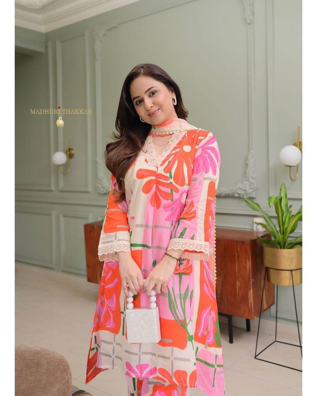 Elegant A-Line Kurta with Matching Pants & Dupatta | AL ✨