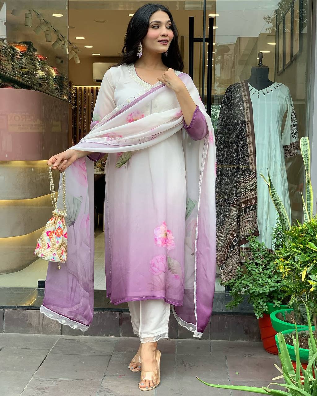 Georgette Embroidered Kurti Set – AL 🌸