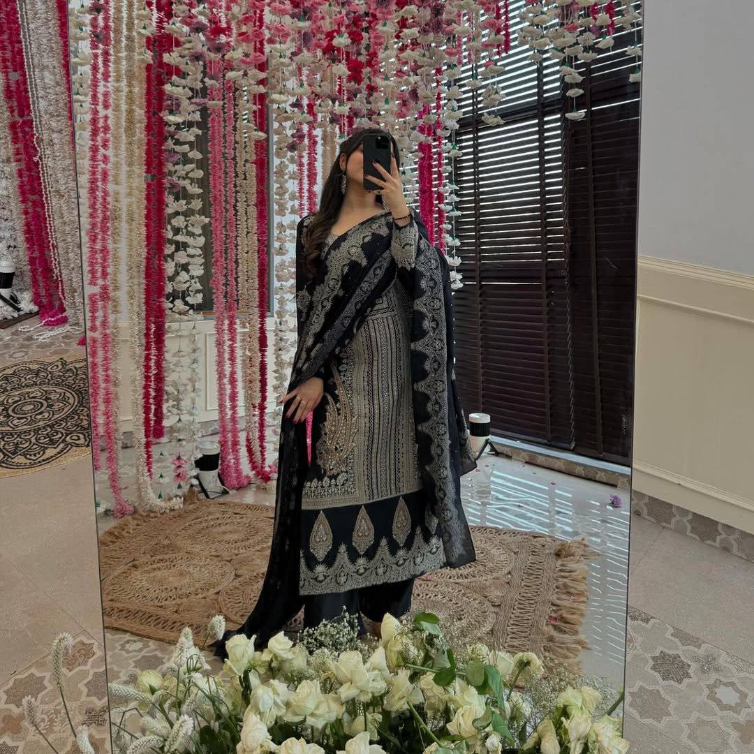 Ethnic Wear Set – Timeless Style AL ✨