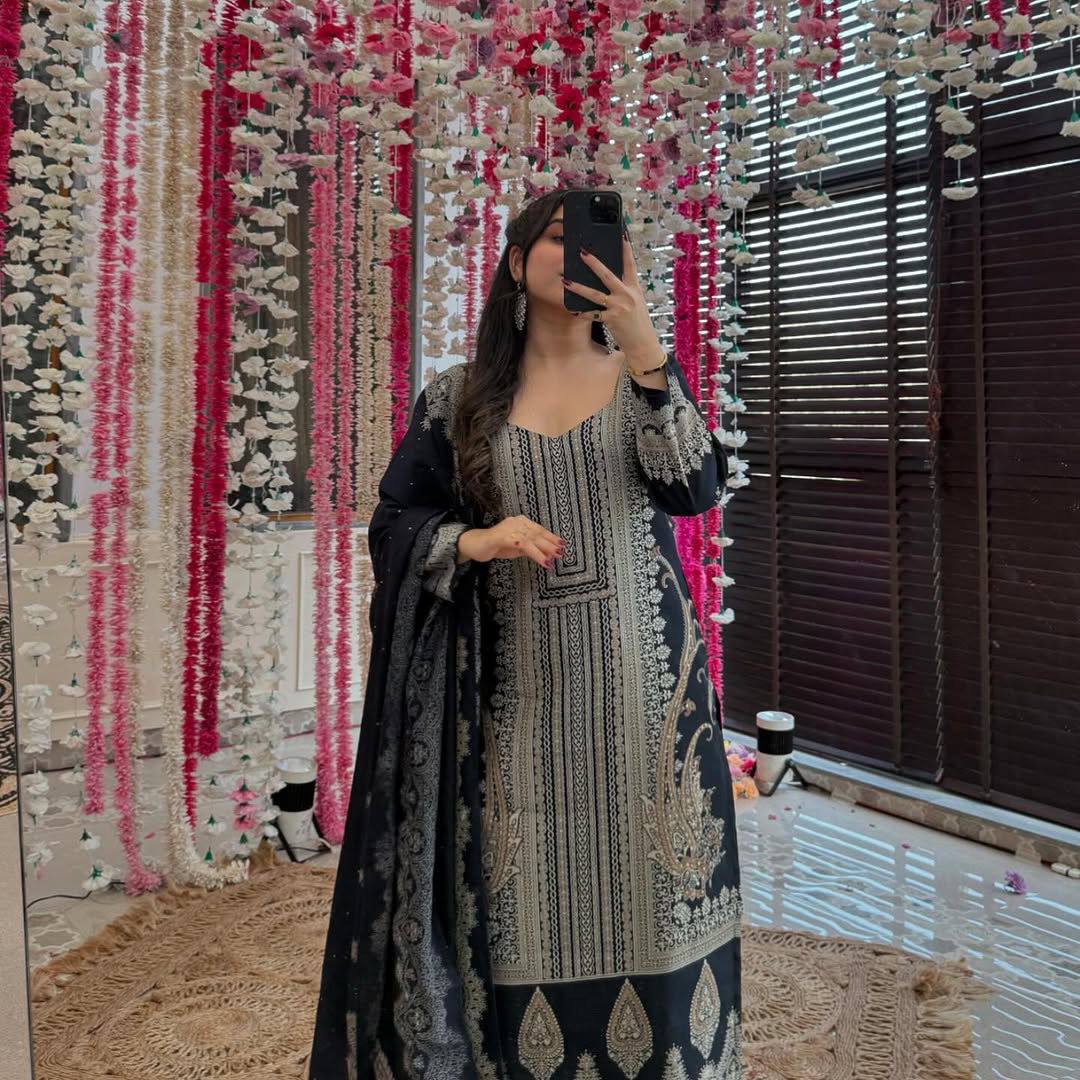 Ethnic Wear Set – Timeless Style AL ✨