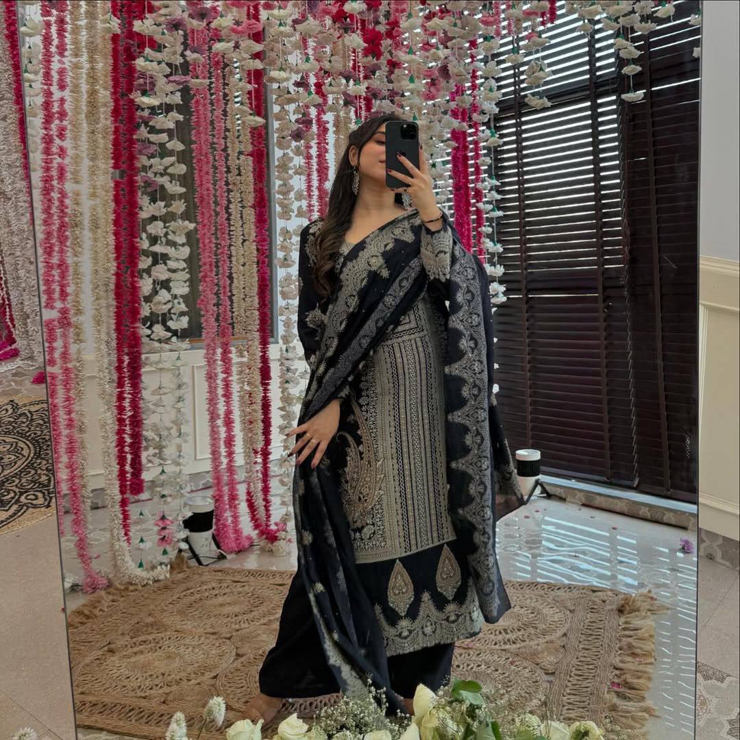 Ethnic Wear Set – Timeless Style AL ✨