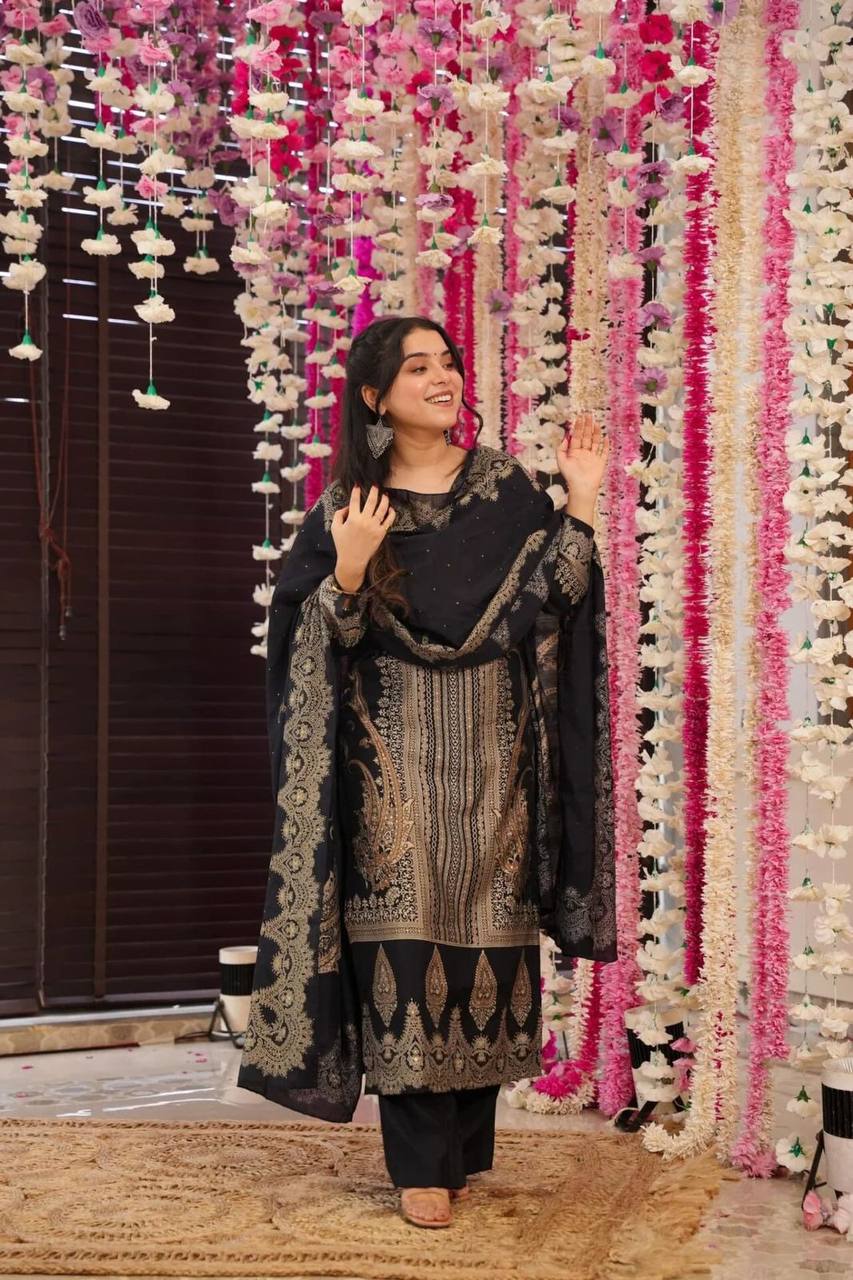Ethnic Wear Set – Timeless Style AL ✨