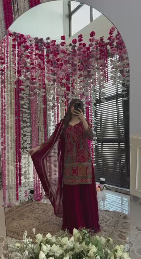 Load video: Paisley Print Kurti Set with Dupatta – AL 🌸